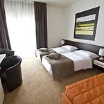 Eurorest 호텔 코넬리아노