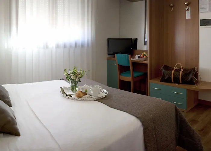 ホテル Eurorest 3*